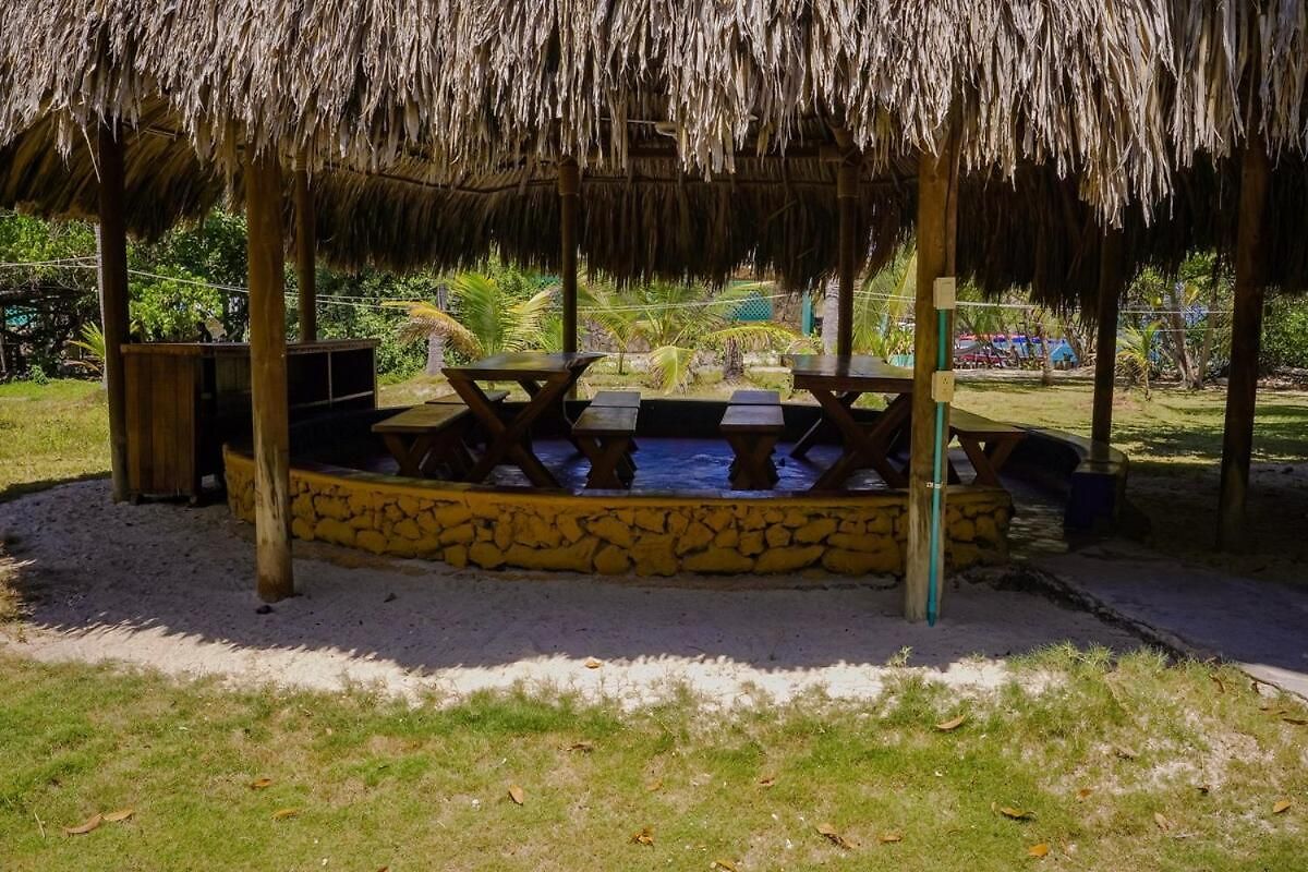 Vicky Island House In The Rosario Islands Cartagena